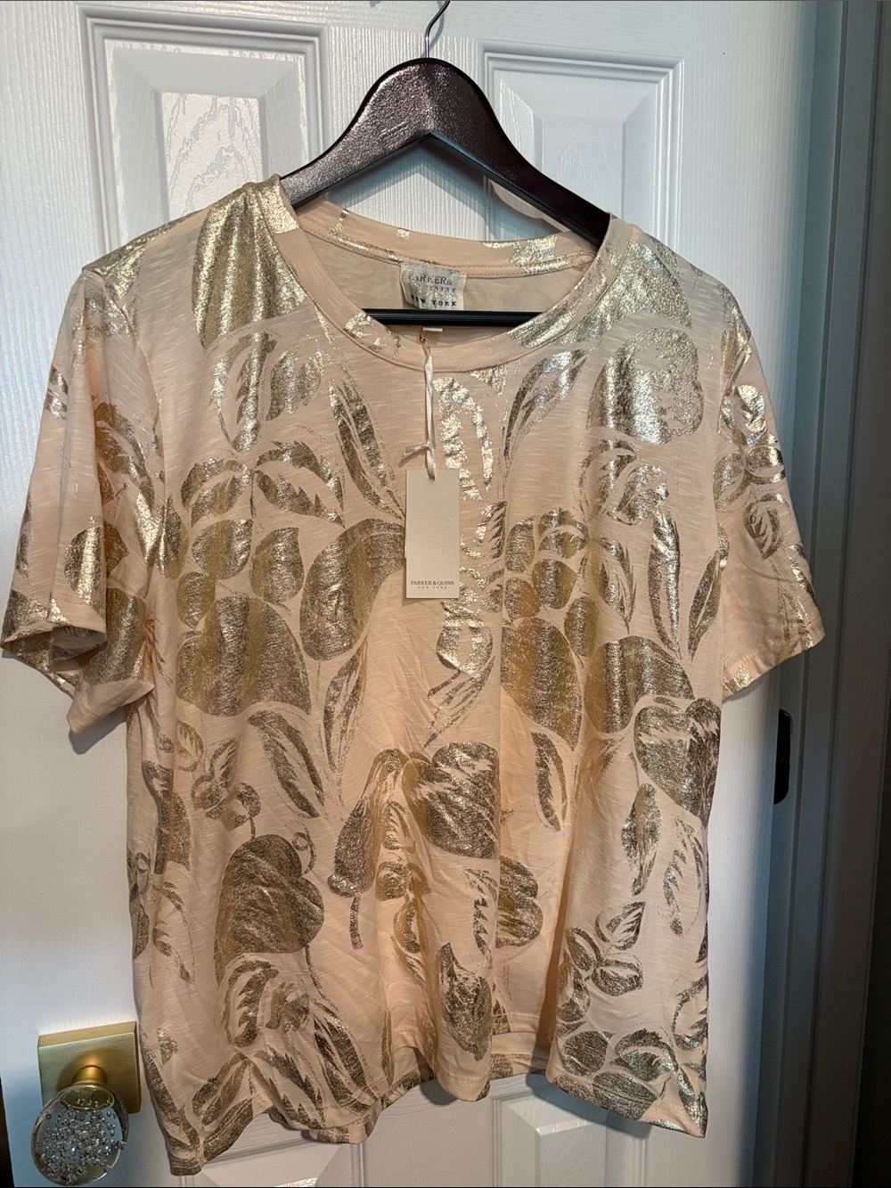 BNWT Parker Quinn New York Blush Tee with Metallic Gold Leaf Print Women's XL